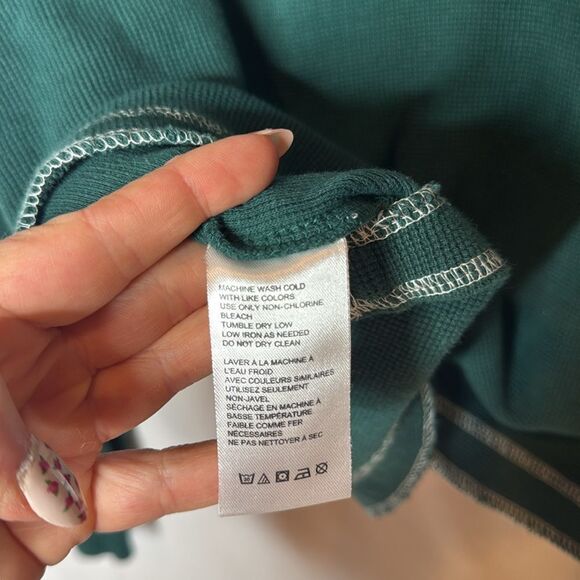 BDG Men’s Forest Green Ribbed Henley. Size Small. - Picture 7 of 7